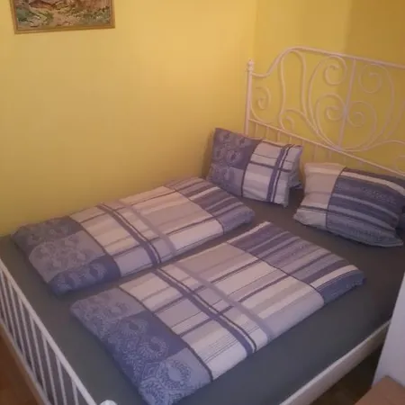 Apartament Familie Tost Trins
